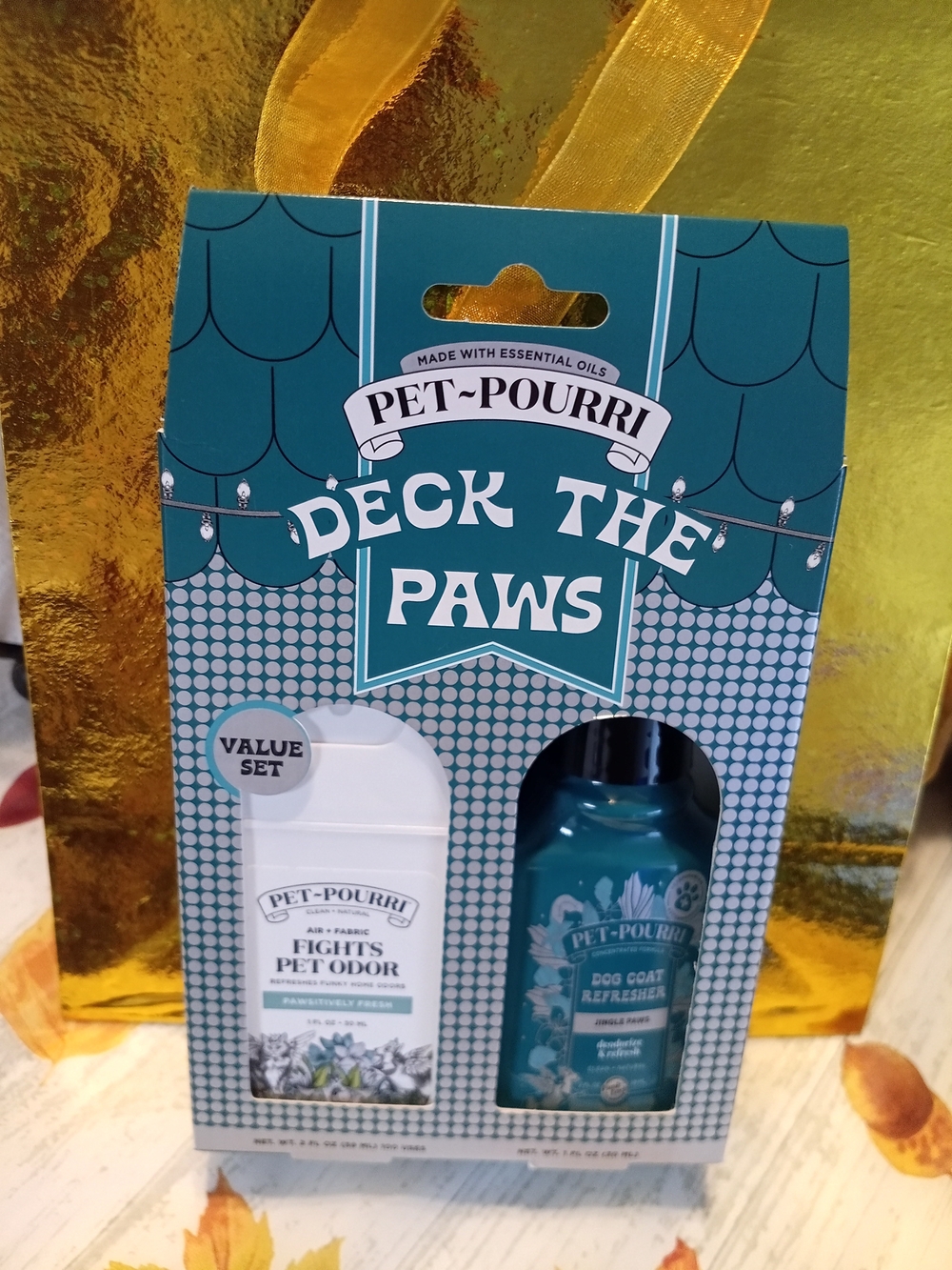 Deck The Paws Dog Coat Refresher & Odor Control